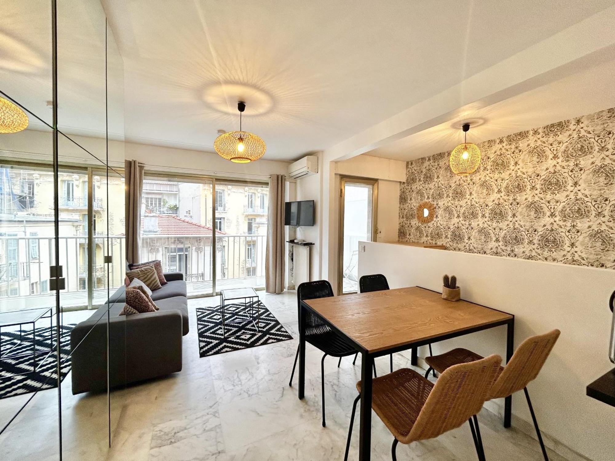 Aparthotel Riviera - Nice Carre D'Or - Large Studio Ac Terrasse - Tres Calme - Balcon Berlioz 2 Luaran gambar